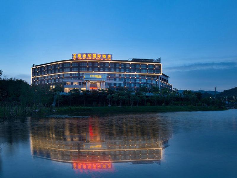 Vienna International Hotel Luogang Wanda Plaza Guangzhou Exterior photo